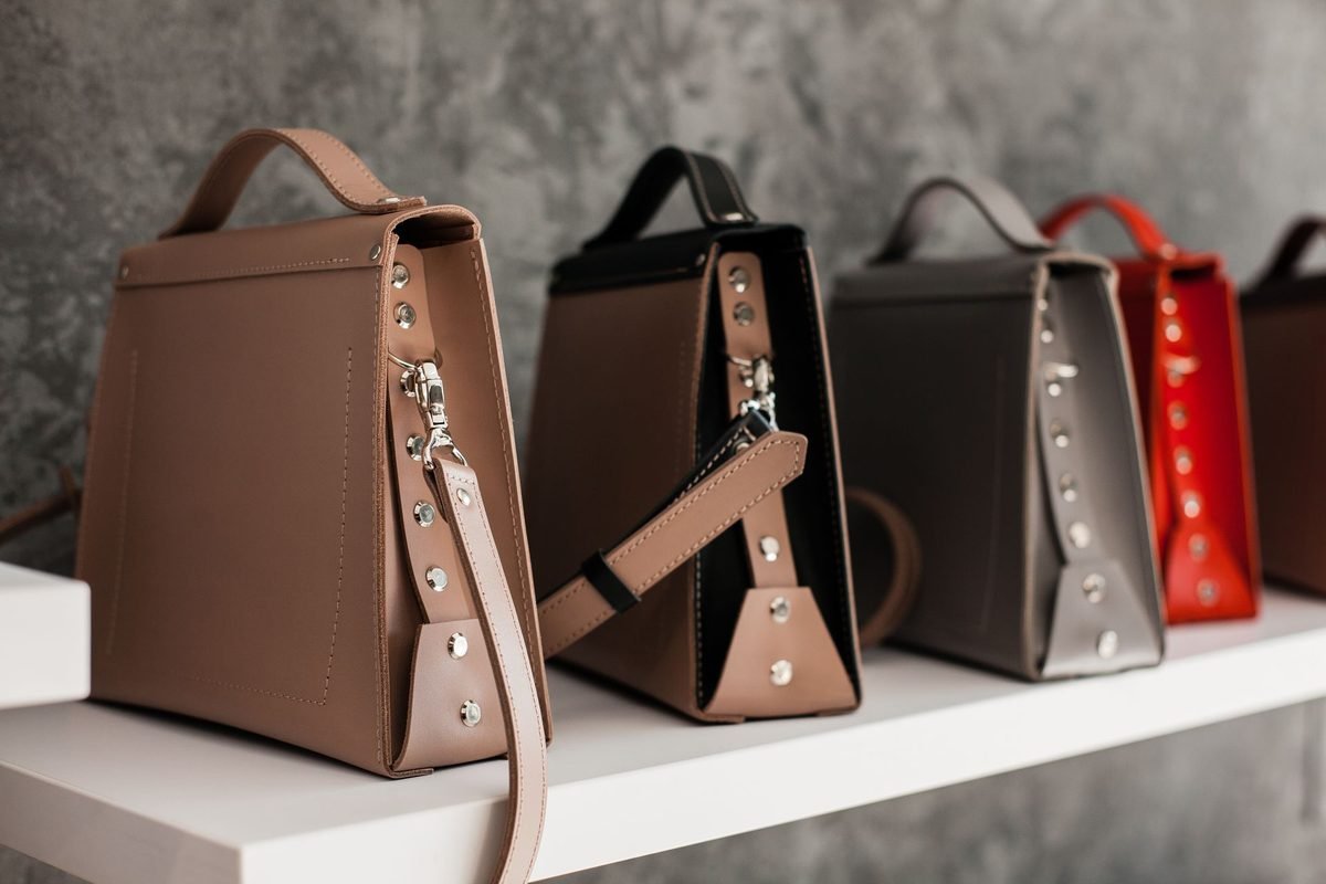 Leather handbags from the Ayaaro ladies bags store